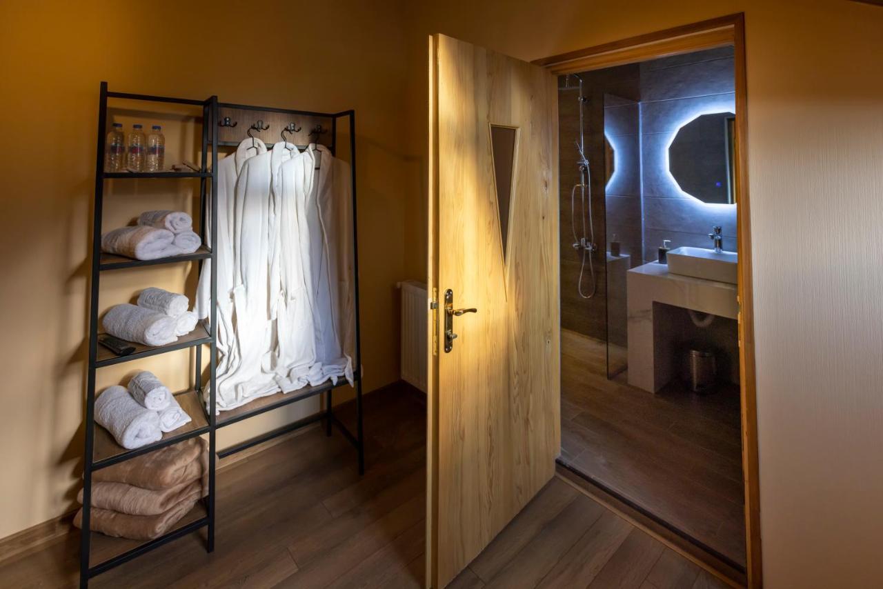 Graf Kazbegi Hotel Екстериор снимка