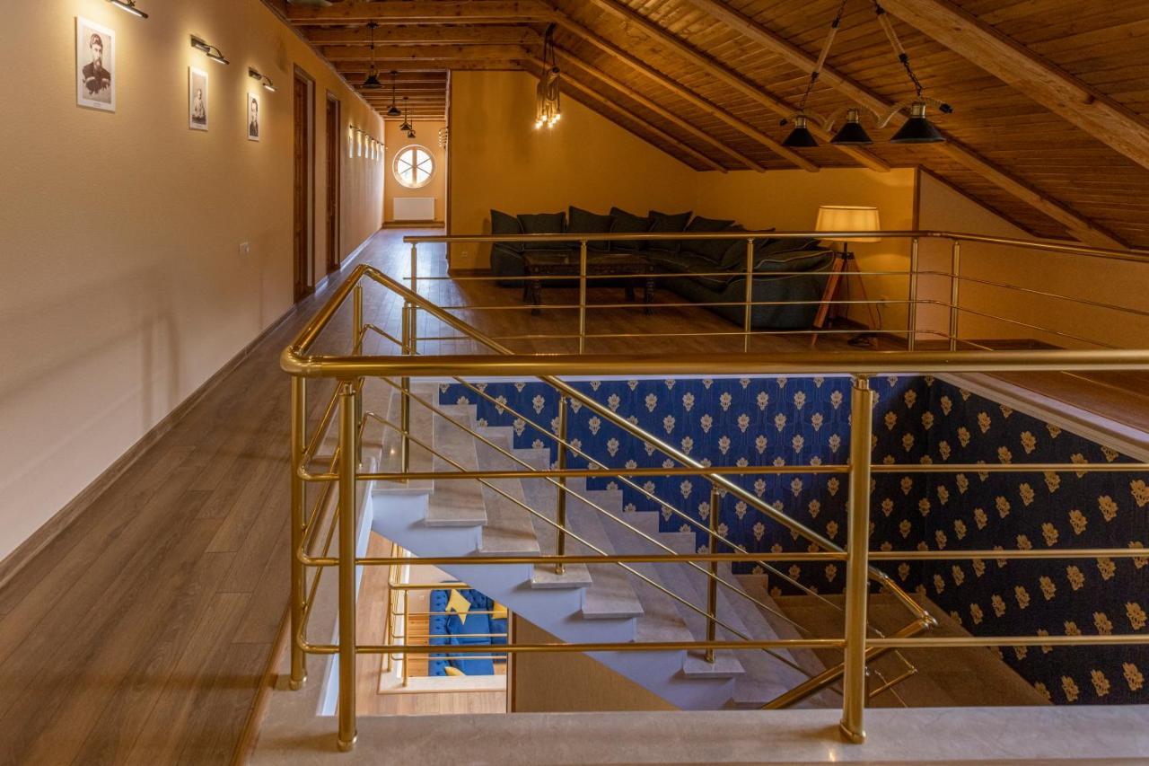 Graf Kazbegi Hotel Екстериор снимка