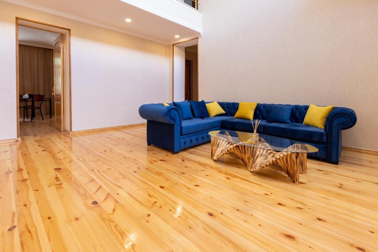 Graf Kazbegi Hotel Екстериор снимка