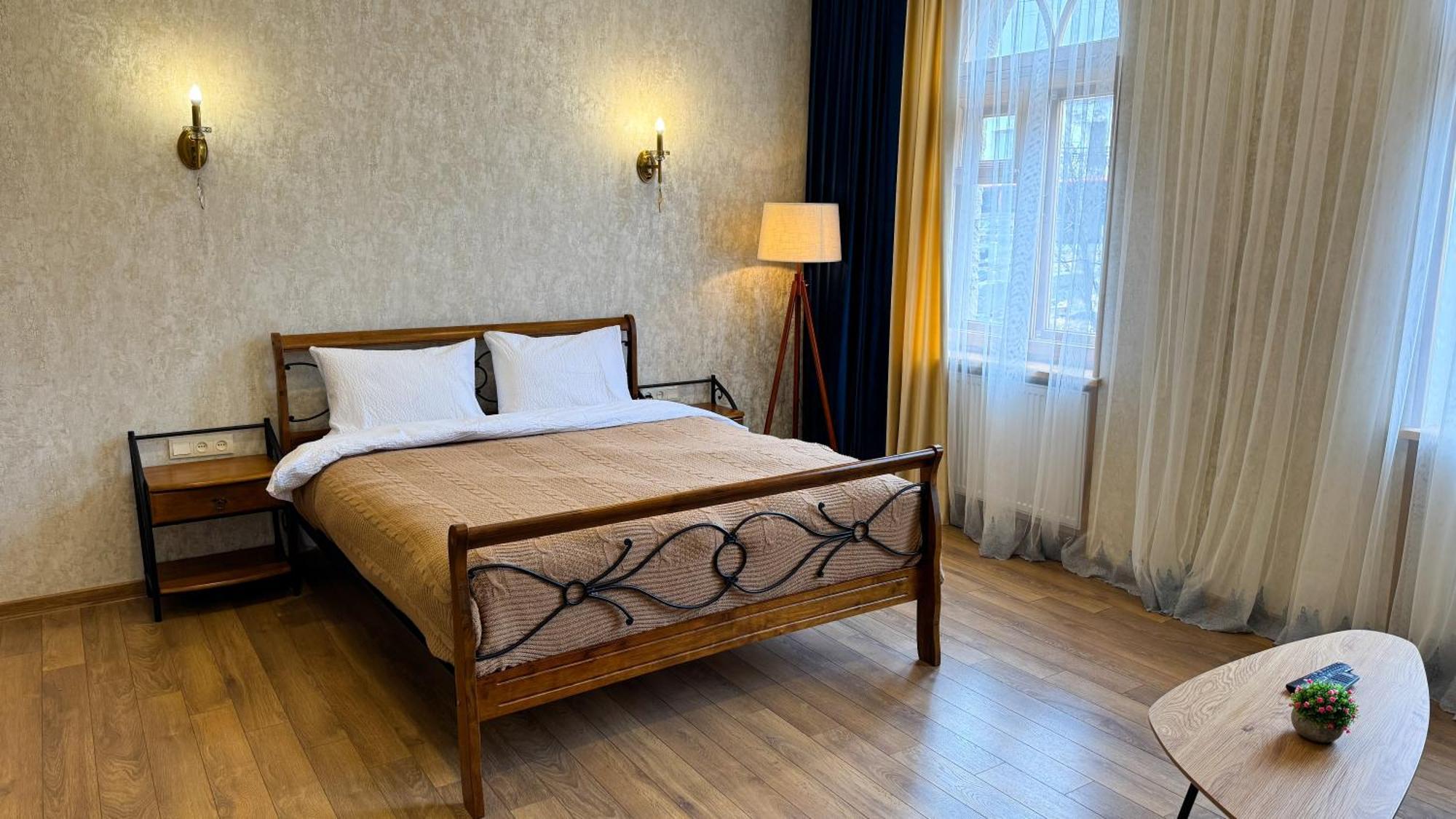 Graf Kazbegi Hotel Екстериор снимка